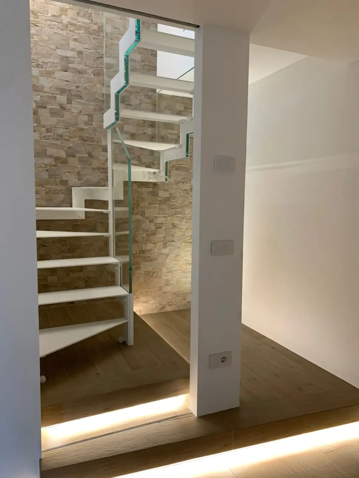 scala a giorno per vano scala piccolo
